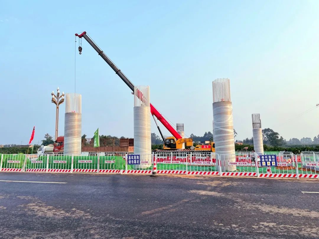 奮戰(zhàn)四季度 大干一百天⑩ |“節(jié)”報(bào)頻傳！公司“橋、隧、路”項(xiàng)目相繼跑出建設(shè)加速度