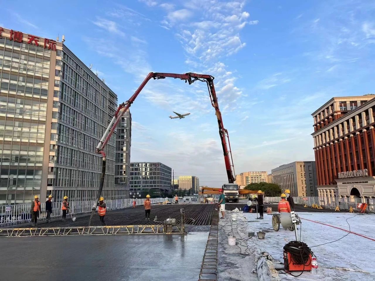 喜報 | 盛通公司承建武侯大道項目獲評“成都市結(jié)構(gòu)優(yōu)質(zhì)工程”！